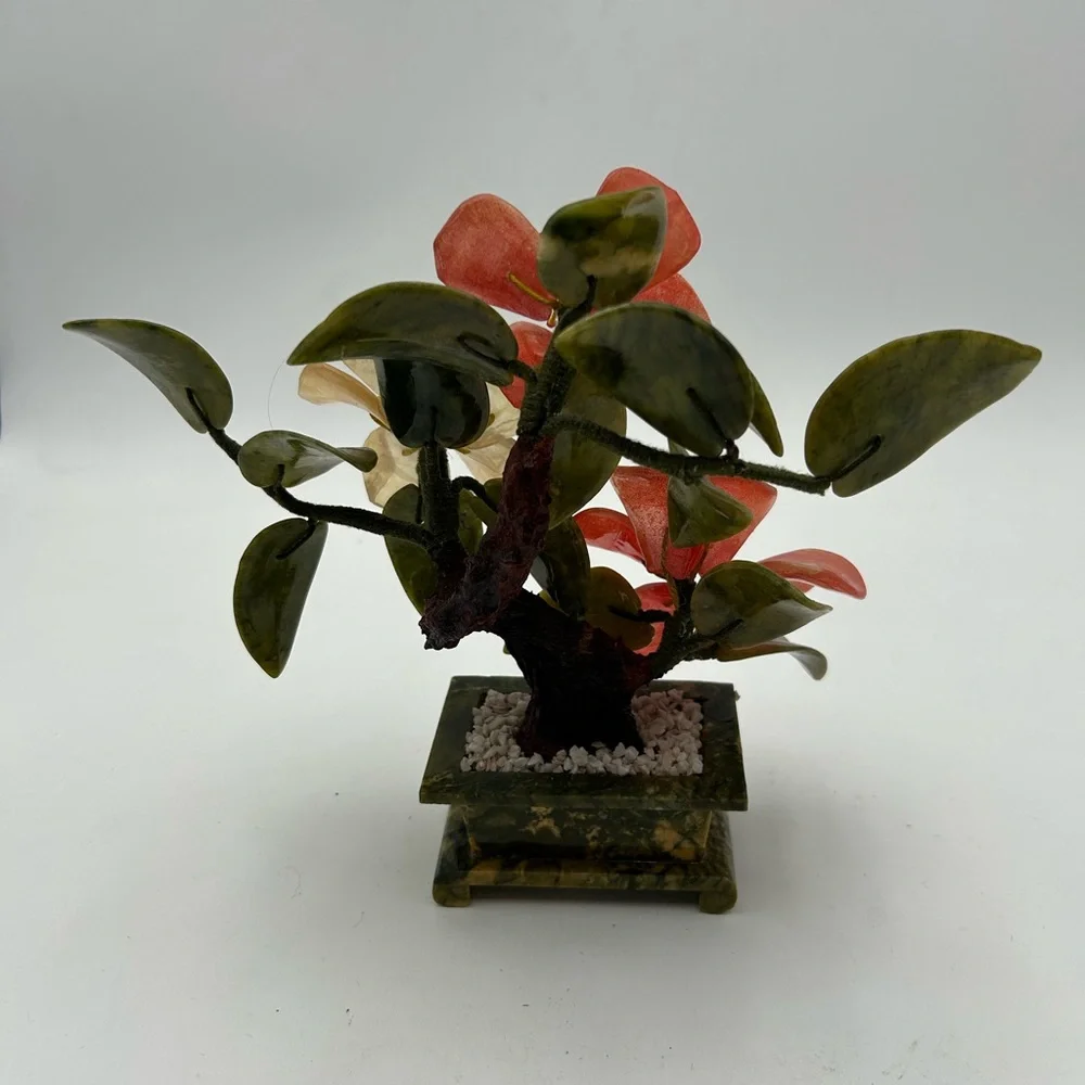 Vintage Floral Stone Arrangement in Red and Cream